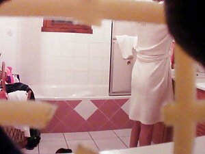 Hot Teen Webcam Mädchen tritt auf Live-Sex-Shows. Sie neckt ihre Besucher ein wenig mit dem Blick auf ihre Muschi in einer Doggystyle-Position und zeigt dann einige echte Aktionen. Sie steckt einen riesigen Dildo in ihre sexfilme kostenlos hd enge Muschi und beginnt damit zu reiten. Nahaufnahmen ihrer nassen Muschi am Ende der Show.